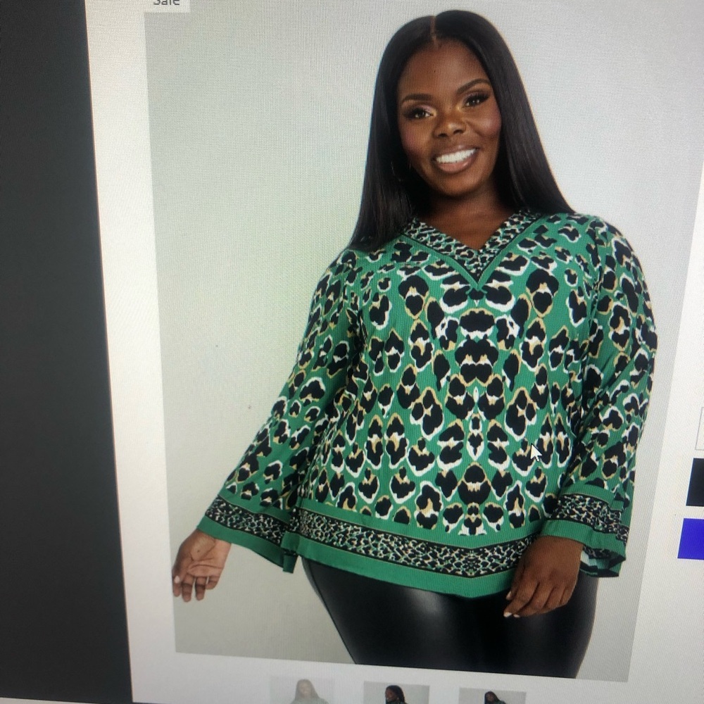 Ashley Stewart Green Graphic 3/4 Sleeve Blouse